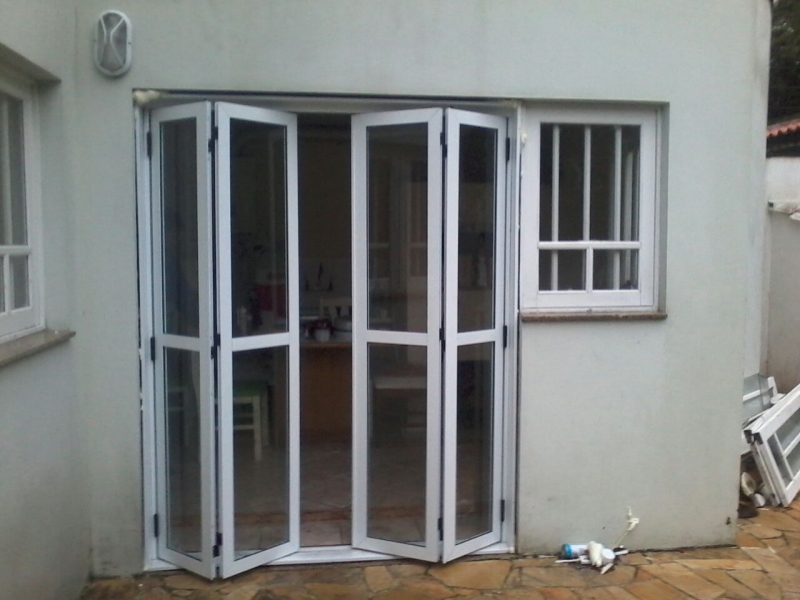 Loja de Porta de Alumínio para Sala CRISTO REDENTOR - Porta Alumínio com Vidro